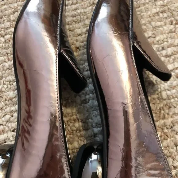 NEW Jeffrey Campbell Viona Metallic Pointed Toe Loafer Size 6 Low Round Heel